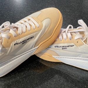 Brand new never worn authentic Stella MaCartney sneakers size 39